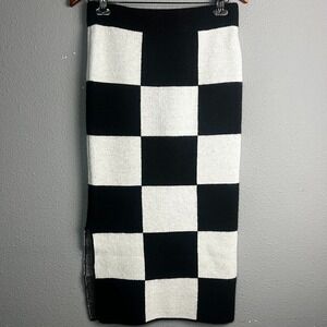 Black and White Checkered Pencil Skirt